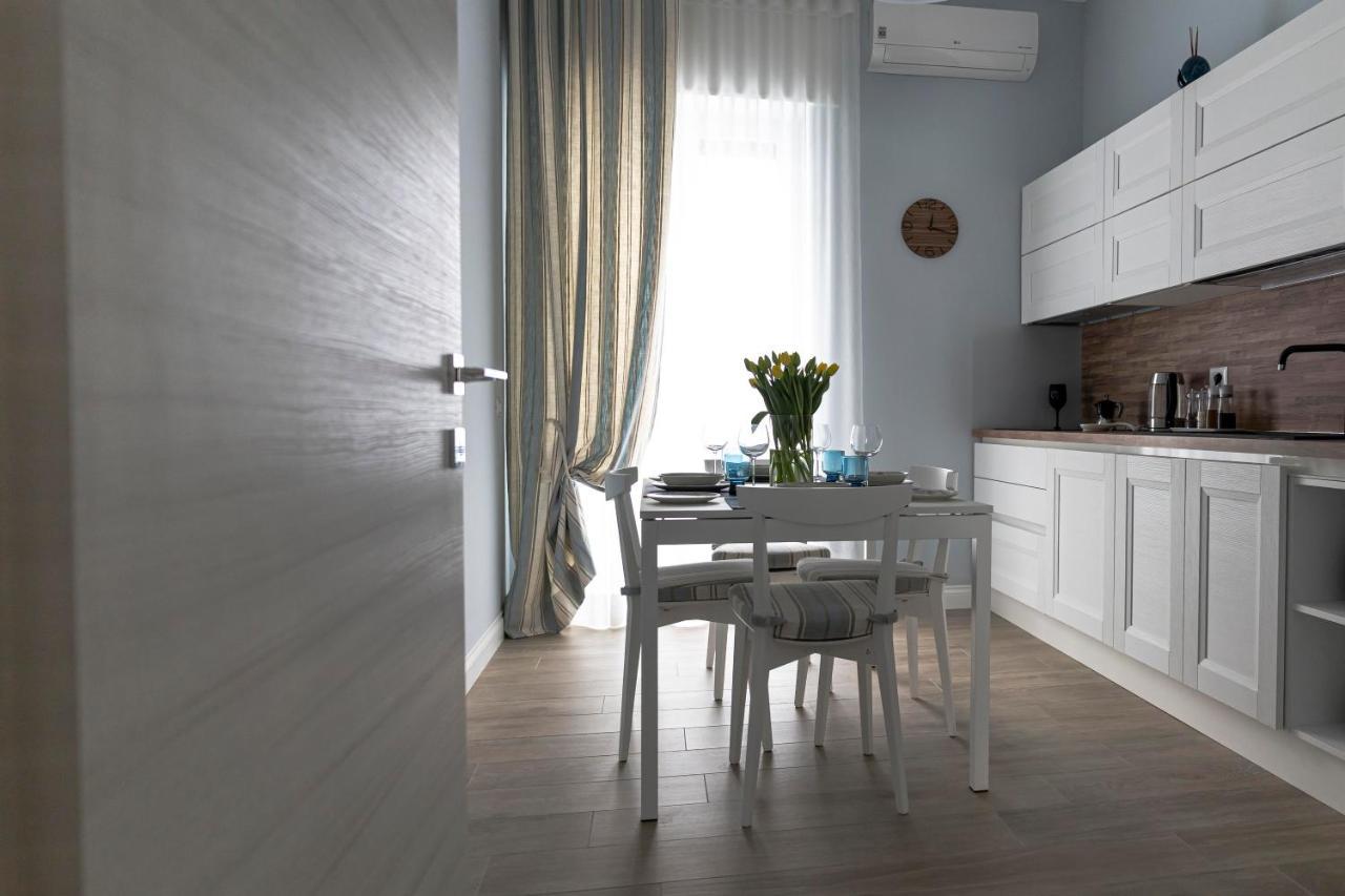 Azzurro 6 Holiday House มาร์ตินาฟรังกา ภายนอก รูปภาพ